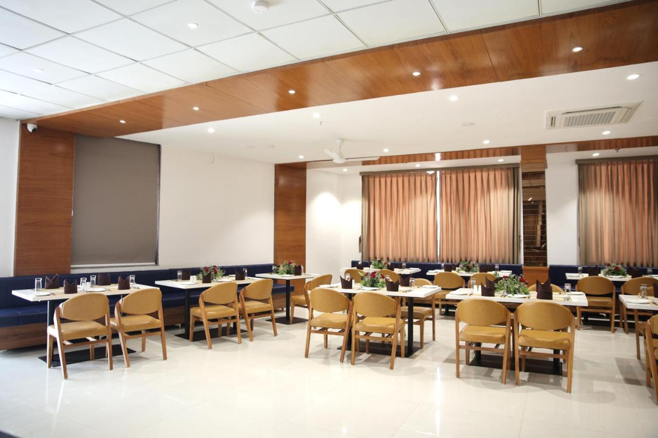 Lords Eco Inn, Ambaji Экстерьер фото