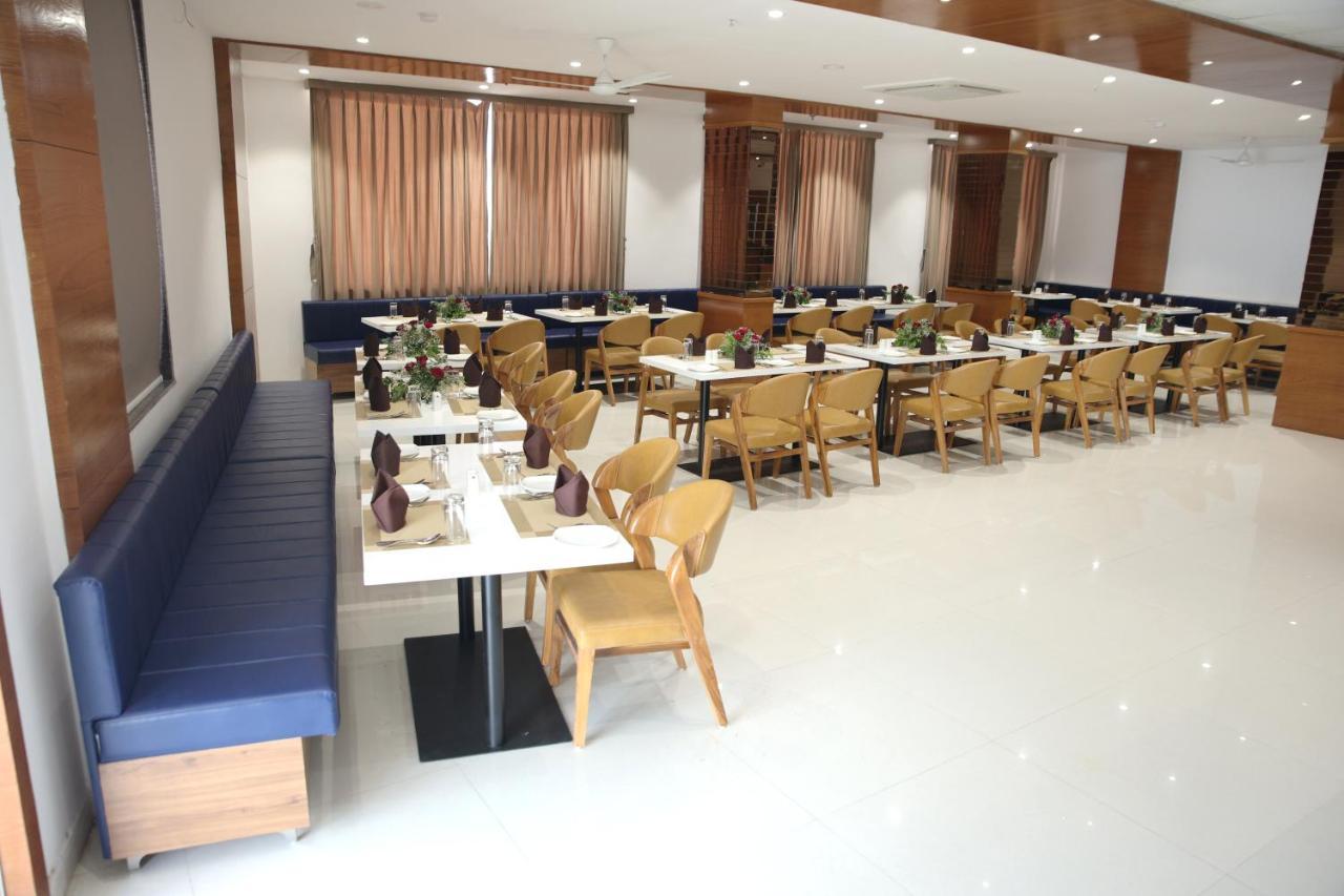 Lords Eco Inn, Ambaji Экстерьер фото