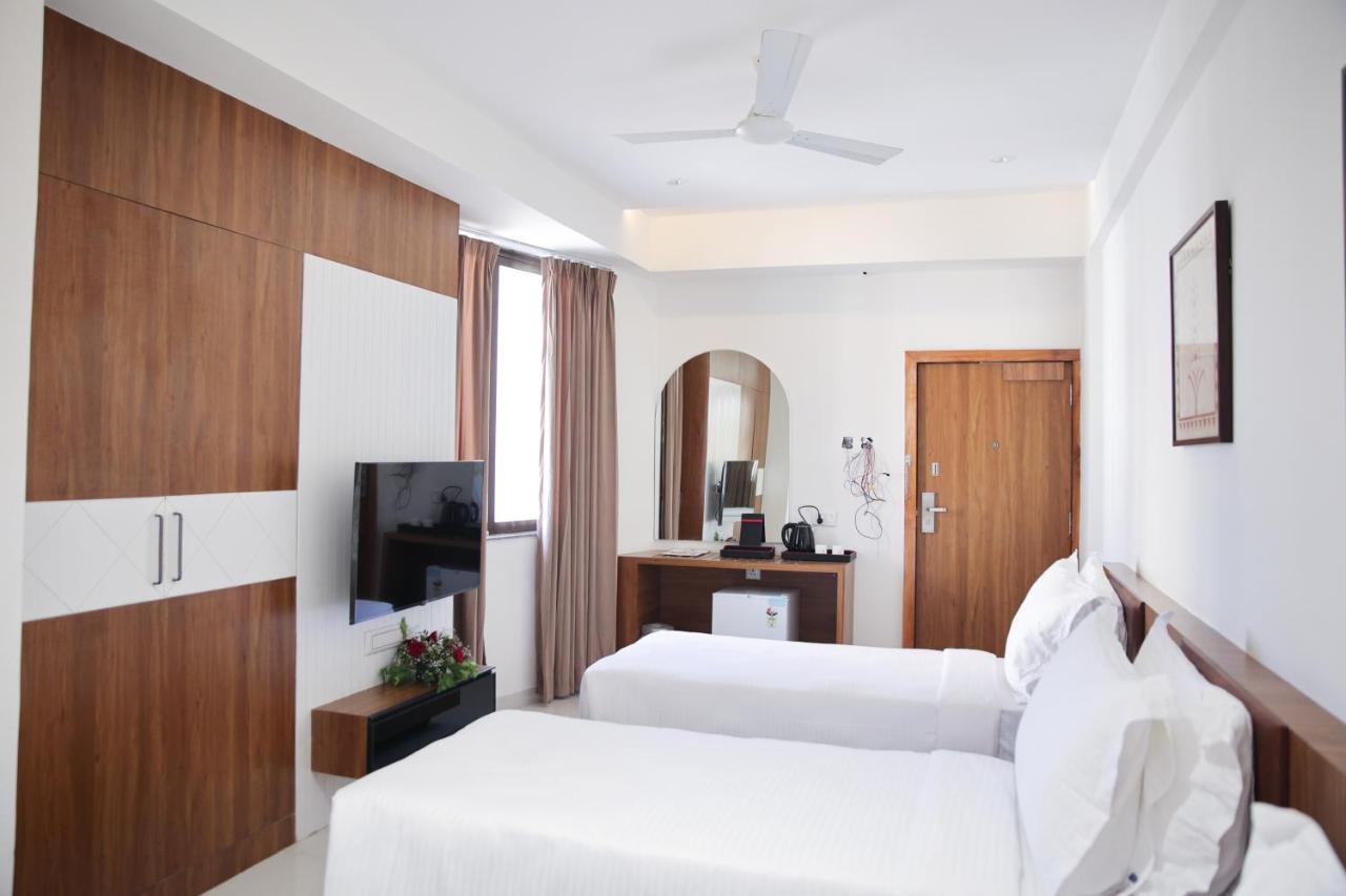 Lords Eco Inn, Ambaji Экстерьер фото