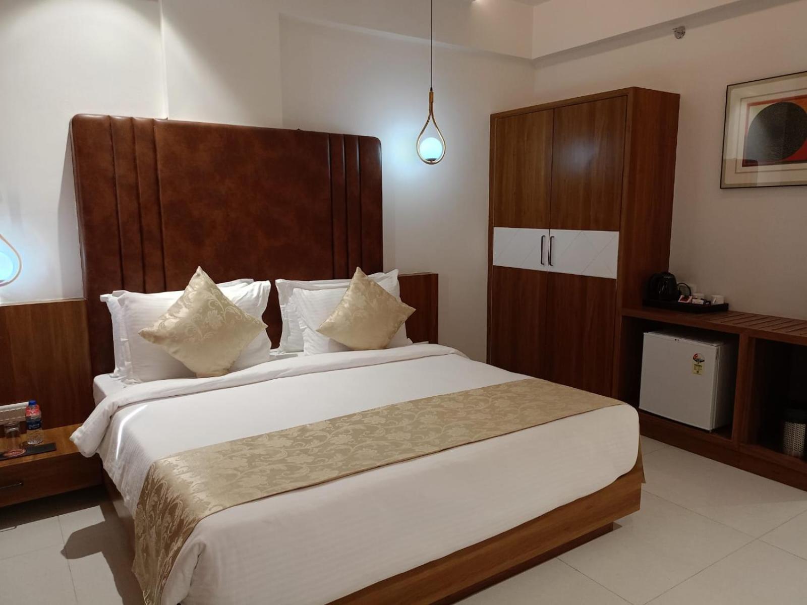 Lords Eco Inn, Ambaji Экстерьер фото