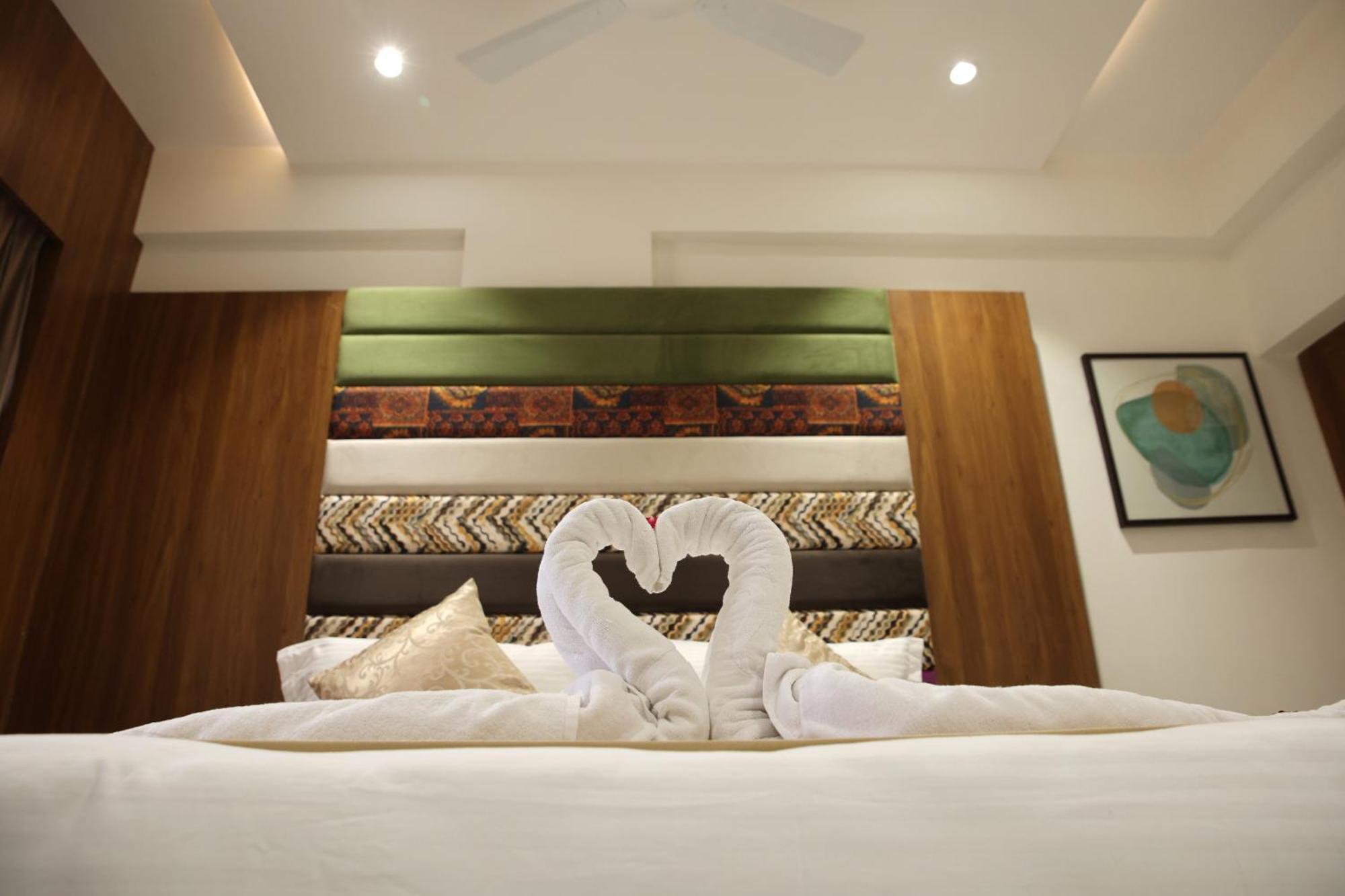 Lords Eco Inn, Ambaji Экстерьер фото