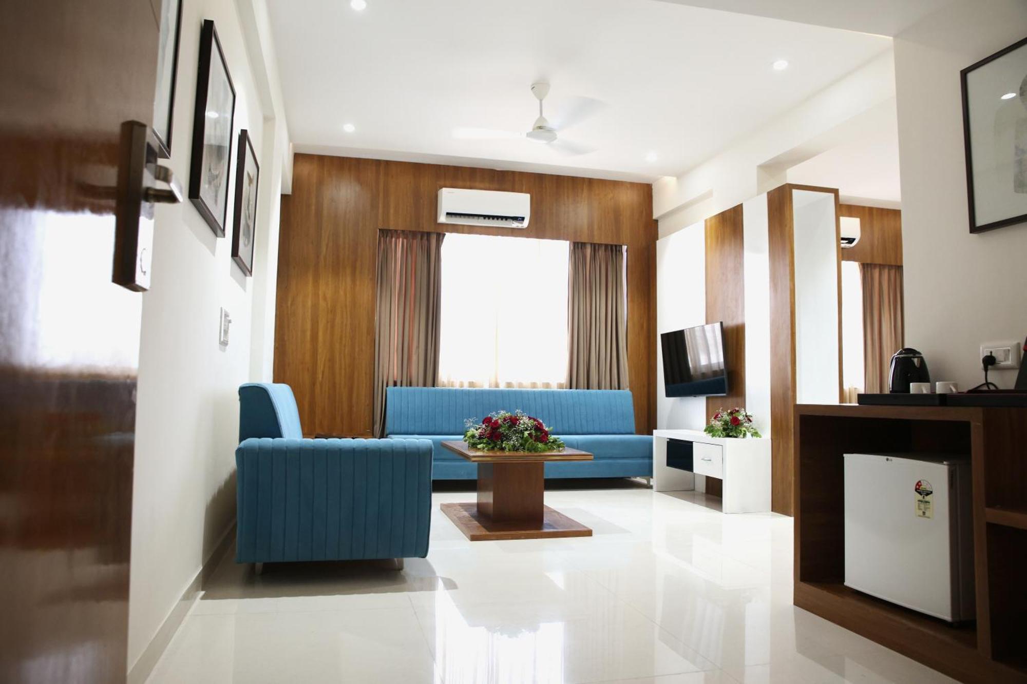 Lords Eco Inn, Ambaji Экстерьер фото